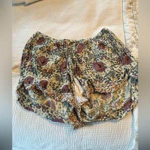 Natalie Martin shorts size L